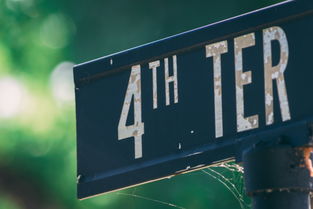 (超神狙击手机最新版下载)全新热门手游《超神突击》火爆上线，体验无限激情战斗！