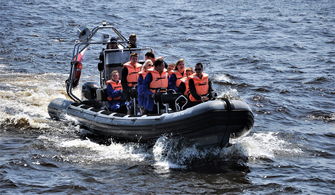 探寻极限乐趣!狂漂游戏带你体验刺激划水乐趣 探寻极限乐趣!狂漂游戏带你体验刺激划水乐趣