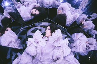 (女子特工队电影特工队)女子特工队满天星1973版在线观看：经典港片，再现辣妹风采