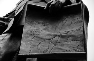 (黑白在哪)在黑白之地如何迅速切换账号进行游戏？