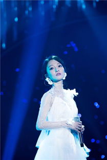 沧海一声笑歌曲原唱最好版，让你陶醉其中，感受深海的深情共鸣